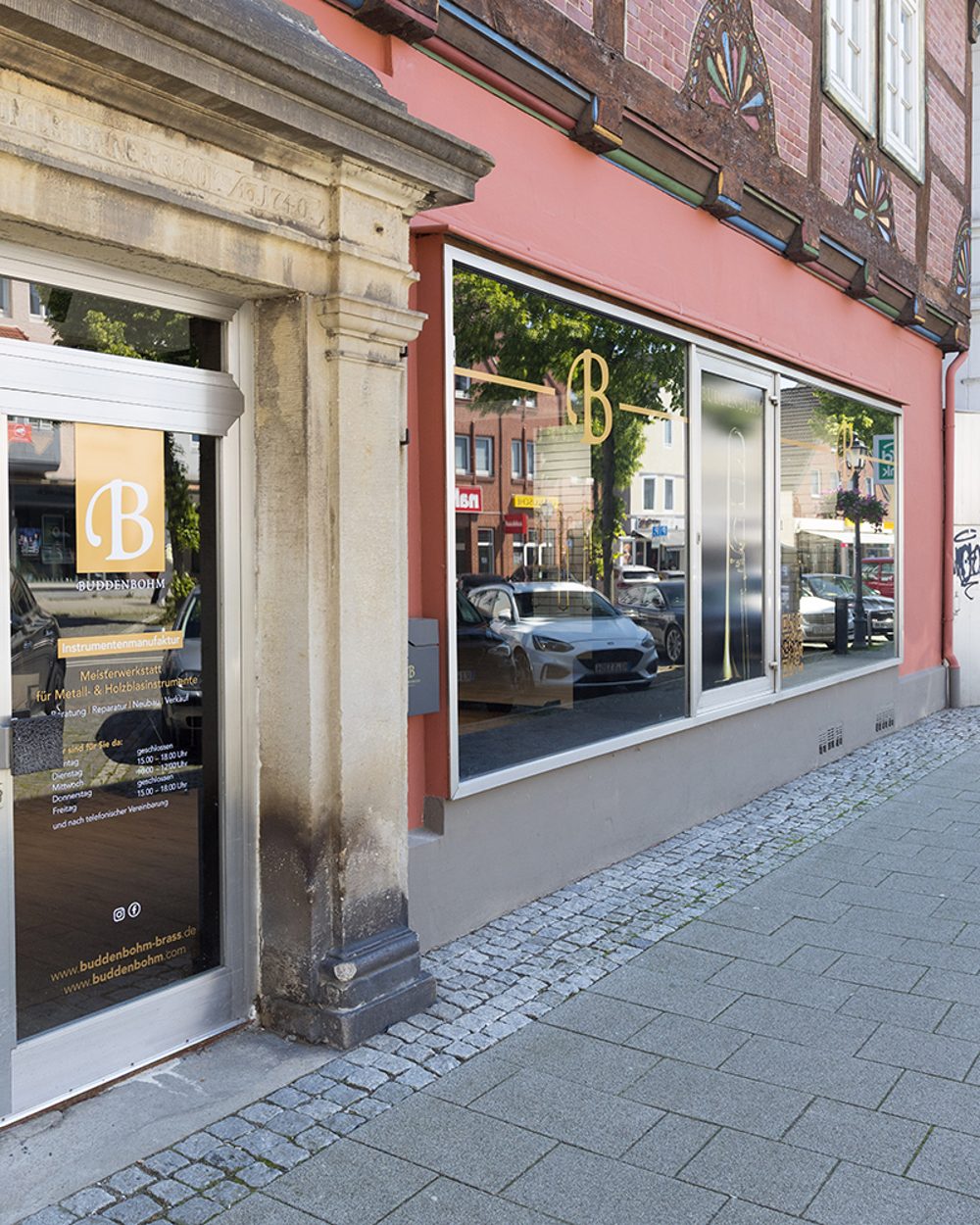 Eingang zum BUDDENBOHM Fachgeschäft, Lange Straße 1 Bückeburg